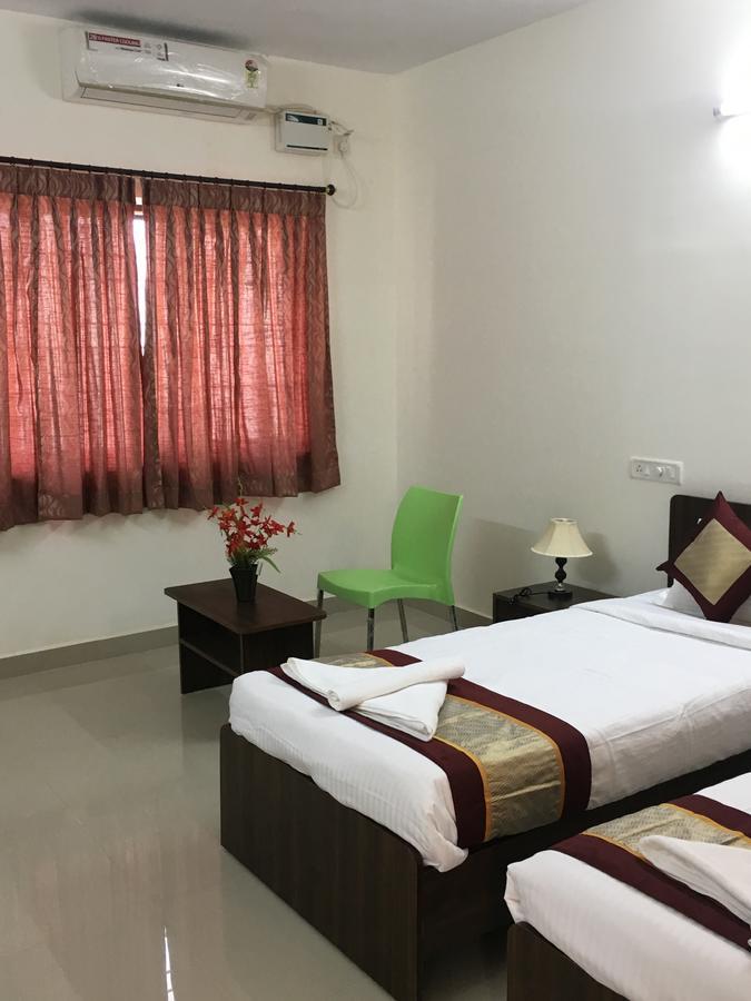 Hotel Sun Shine à Chennai Extérieur photo